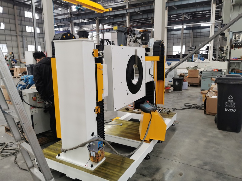 升降翻轉變位機    翻轉第七軸   焊